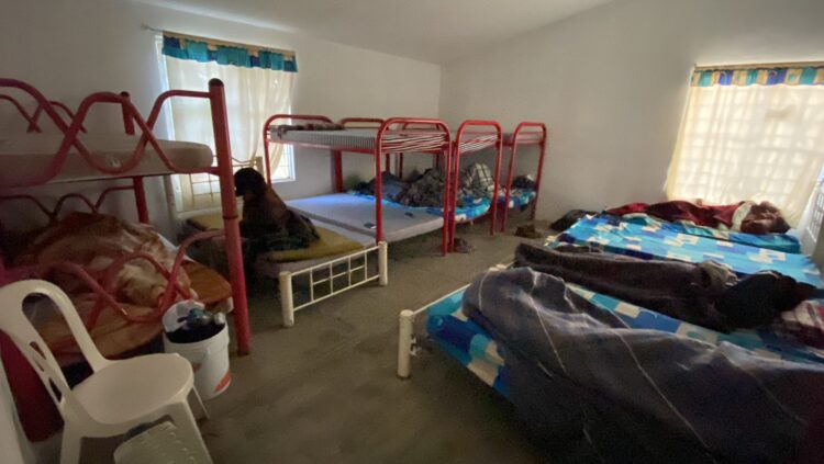 Refugian a 17 personas en Victoria