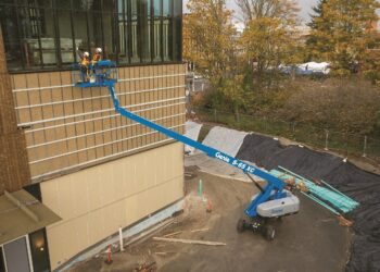 Plataformas de elevación para tareas de limpieza: Lo que necesitas saber