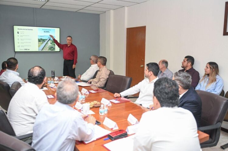 Preside Eduardo Gattás reunión de consejo de administración de COMAPA-Victoria