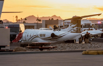 Avión privado de Vince Neil choca en aeropuerto de Scottsdale