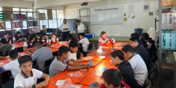 Celebraron escuelas el Día Internacional de la Mujer y la Niña en la Ciencia