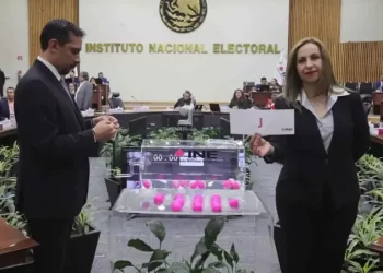 INE pide que el Senado corrija listas judiciales