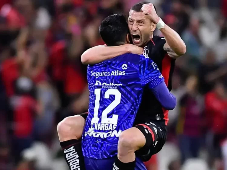 Los Rojinegros del Atlas superan 3-2 a Puebla en la compensación