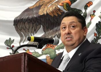 Uriel Carmona impugnará su destitución como fiscal de Morelos