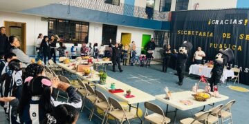 Reconoce escuela de Ciudad Madero labor de la Guardia Estatal de Género