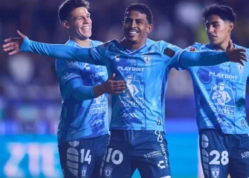 Pachuca derrota 2-1 a Pumas y escala a los primeros lugares