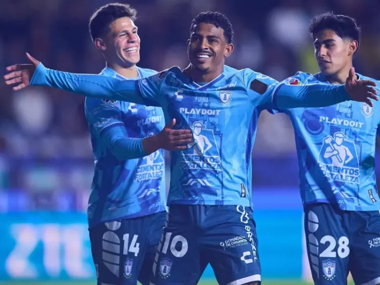 Pachuca derrota 2-1 a Pumas y escala a los primeros lugares