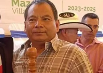 Atentado a balazos contra alcalde; muere chofer y hay tres heridos