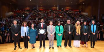 Preside rector de la UAT la graduación de 246 egresados en el CU de Tampico
