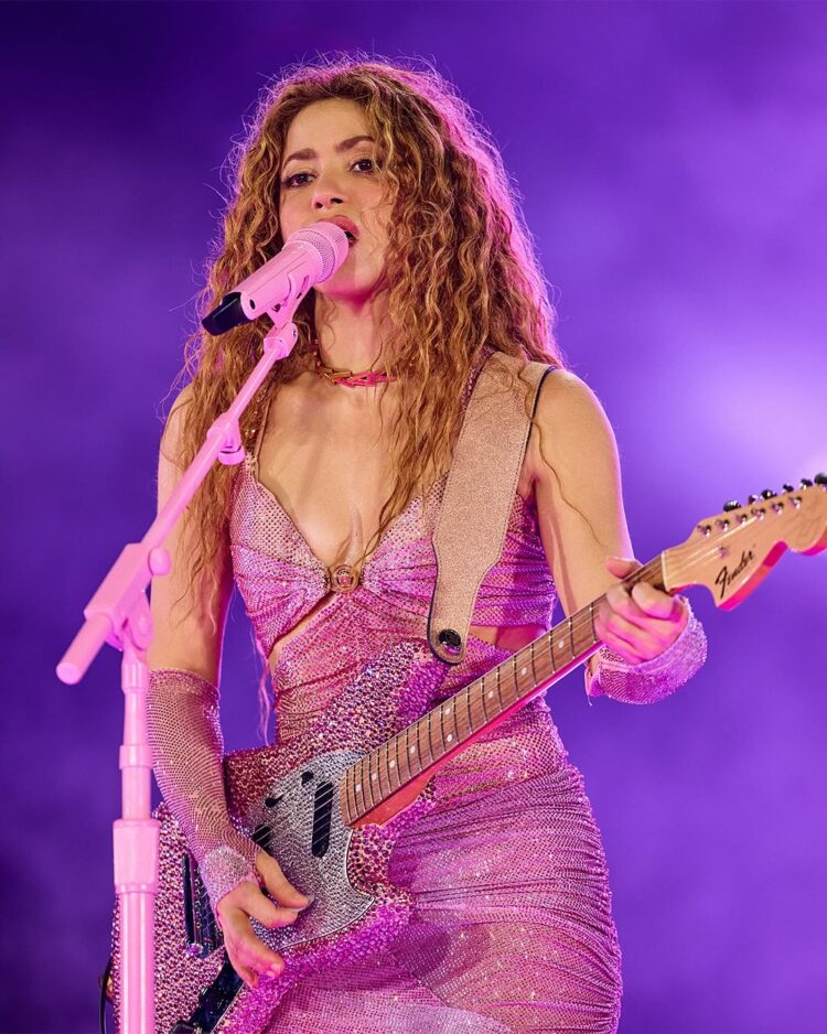 Shakira es hospitalizada de emergencia y pospone conciertos en Perú