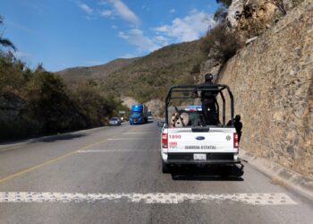 Se reactivó circulación en ruta Victoria-Tula-SLP, tras choque de tráiler en túnel