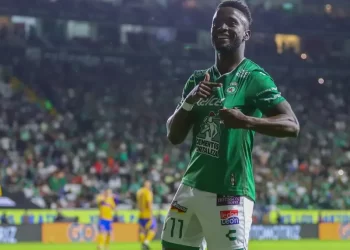 León derrota 1-0 a Tigres y se afianza como líder en tabla general