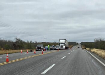 Rehabilitan tramo de carretera entre Padilla y Jiménez, Tamaulipas