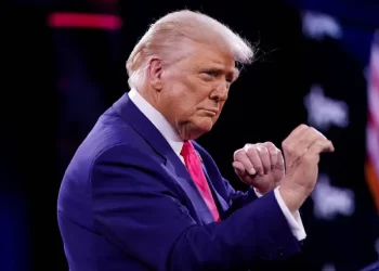 Trump despide al director interino de migración por bajas deportaciones