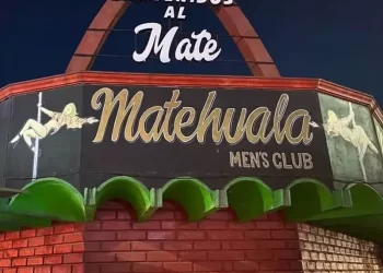 A abuelito se le paró el corazón durante “un privado” en “Table Dance” de Monterrey