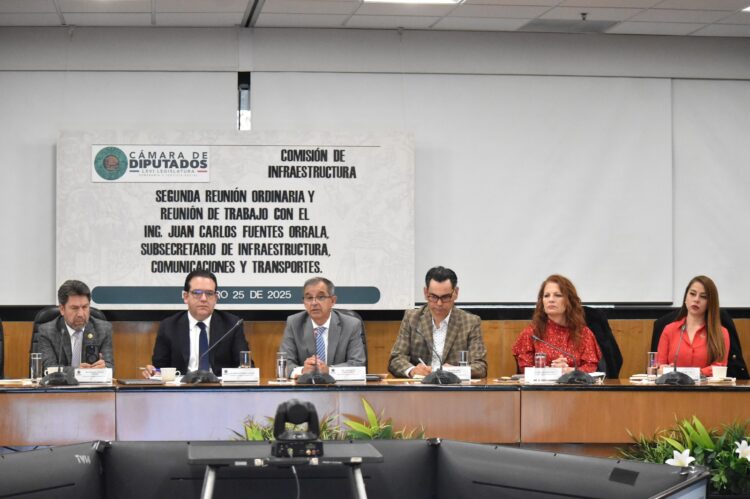 Diputadas y diputados se reúnen con subsecretario de Infraestructura de la SICT para conocer programas del sector carretero
