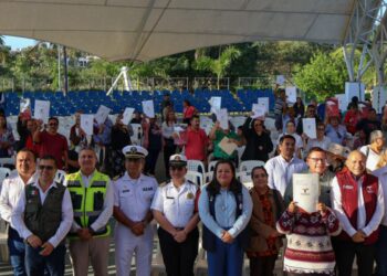 Entrega el ITAVU escrituras de predios urbanos a 62 familias de C. Madero