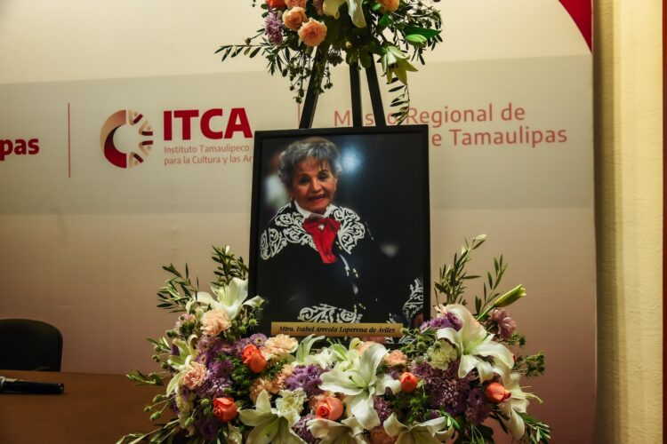 Rinden homenaje SEBIEN e ITCA al legado cultural de la maestra Isabel “Bibi” Arreola de Avilés