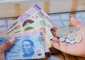 Peso recupera terreno por pausa a aranceles, $20.46 por dólar