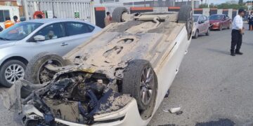 Dos mujeres heridas al volcar auto a la altura de “La Joroba” de Cd. Victoria