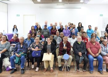 Entregan DIF Tamaulipas y Hearing Aids for Latin America 200 aparatos auditivos