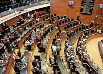 Prohibirán cargo público a quien tenga, en tres años previos a elección, vínculo familiar con titular del puesto