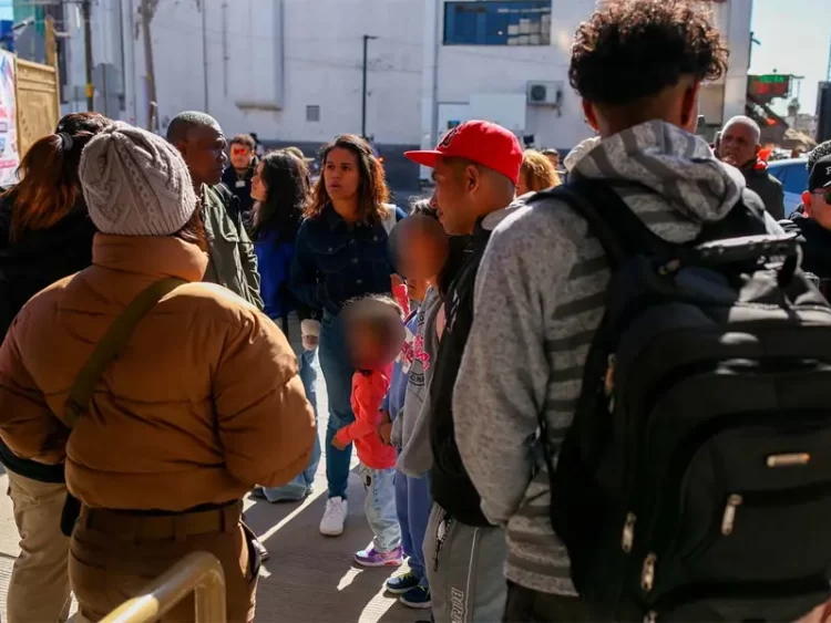 IMSS brindará seguro gratuito a mexicanos deportados