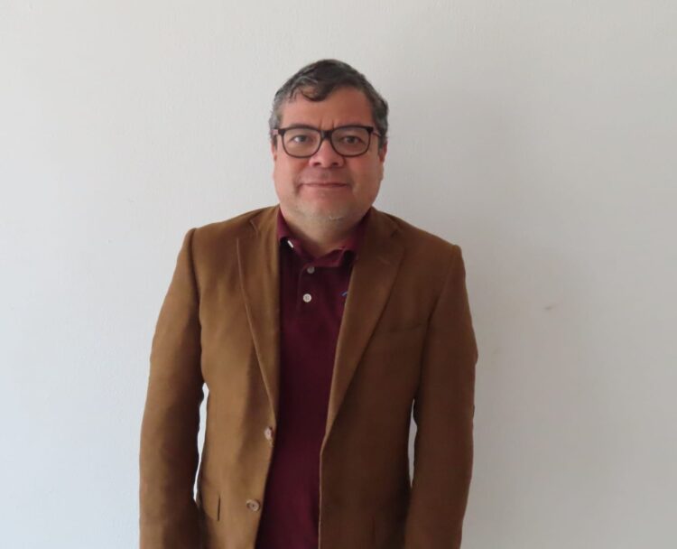 Colabora profesor de la UPV en libro sobre Inteligencia Artificial aplicada al envejecimiento