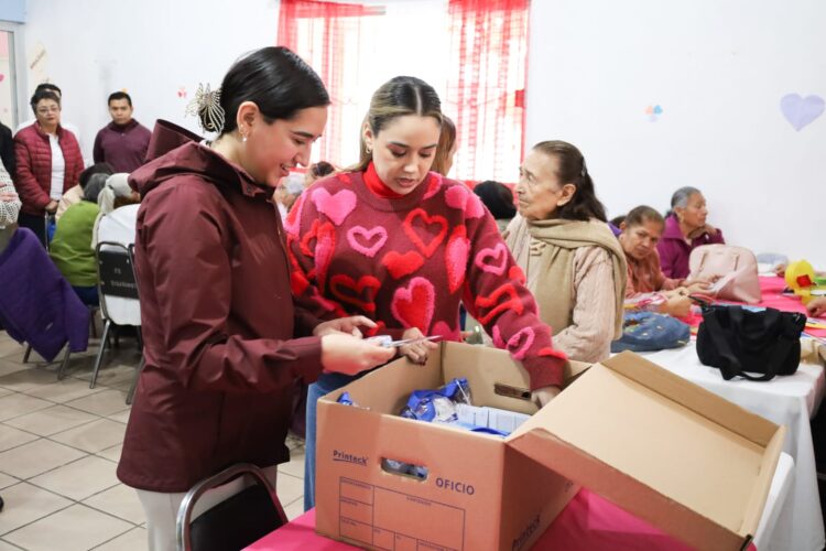 Recibe DIF Municipal equipo médico para beneficio de abuelitos