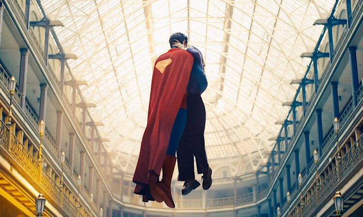 Superman enfrenta un futuro incierto por una nueva batalla legal