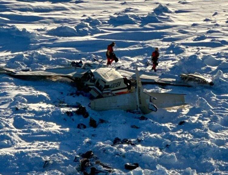 Sin sobrevivientes tras accidente aéreo en Alaska, confirma la Guardia Costera