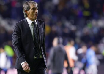 Guillermo Almada, la apuesta segura de Cruz Azul para el Apertura 2025