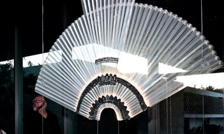 Reinterpretan el penacho de Moctezuma en el Museo Nacional de Antropología