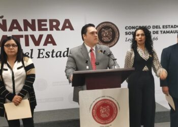 Cabeza de Vaca no es tan inocente: presidente del Congreso