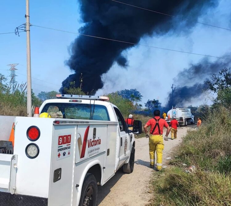 Alerta Bomberos por incendios de pastizales