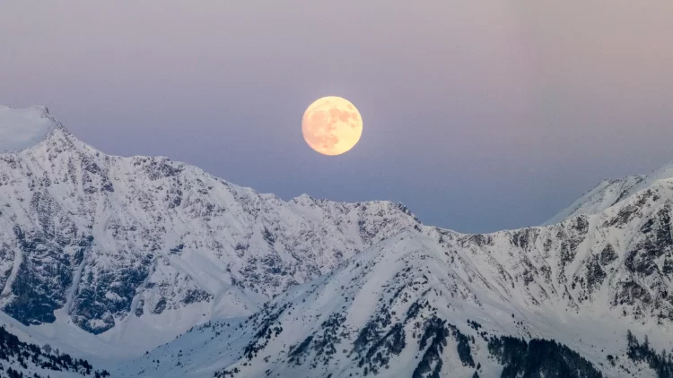 ¿Qué es la Luna de Nieve y por qué se le llama así?