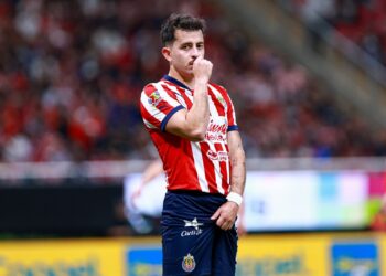 Alan Mozo es advertido por Chivas tras polémica en redes sociales
