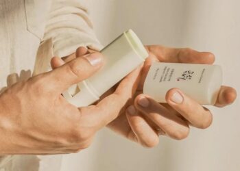 Protector solar en barra: ¿es apto para todo tipo de piel?