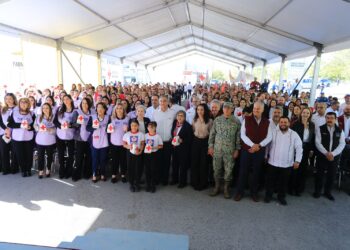 Arrancan Américo Villarreal y esposa la Colecta Anual 2025 de la Cruz Roja en Tamaulipas