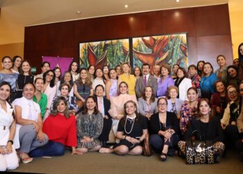 La UAT y la Asociación de Mujeres Jefas de Empresa firman convenio en la zona sur