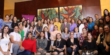 La UAT y la Asociación de Mujeres Jefas de Empresa firman convenio en la zona sur