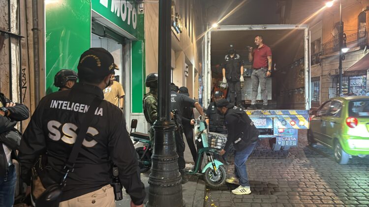 Decomisan 145 toneladas de motos y bicis eléctricas chinas en la CDMX