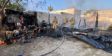 Fuego devora vivienda en el Fracc. “Marte R. Gómez de Cd. Victoria