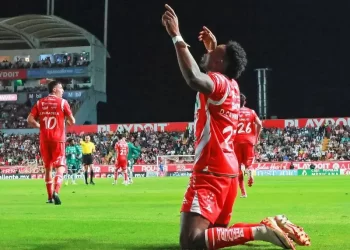 Necaxa propina segunda derrota al hilo a León