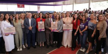 Impulsa la UAT más espacios para el desarrollo de la mujer