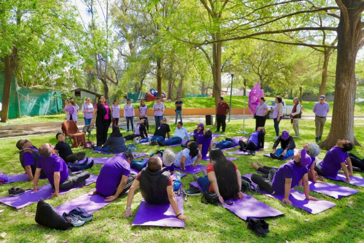 Trabaja voluntariado de SEBIEN con personas con debilidad visual en Tamaulipas