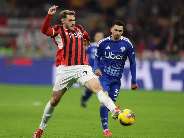 Santiago Gimenez y el Milan con nueva remontada 2-1 al Como