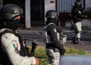 Operación Frontera Norte asegura 129 kilos de fentanilo; 1,436 armas, 1,278 vehículos y 1,540 personas
