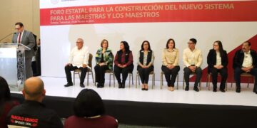 Intercambian maestros ideas y propuestas para construir el nuevo sistema magisterial