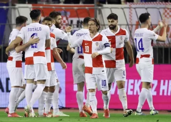 Croacia da la sorpresa y derrota 2-0 a Francia en Liga de Naciones